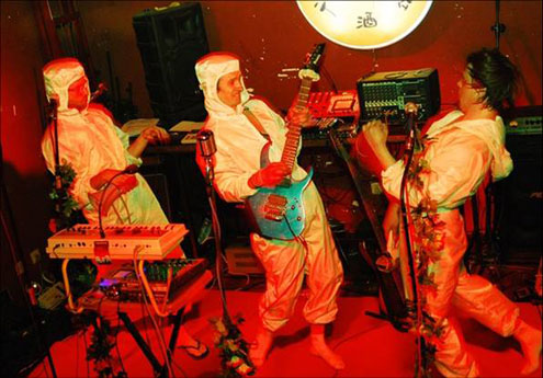 德國(guó)電子炫酷樂(lè)隊(duì) – 唱機(jī)隊(duì)