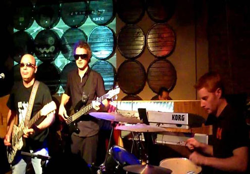 加拿大M.I.C樂(lè)隊(duì)